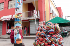 Postes-de-San-Juan-Comalapa