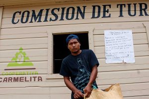 Carmelita, una comunidad al servicio de la naturaleza